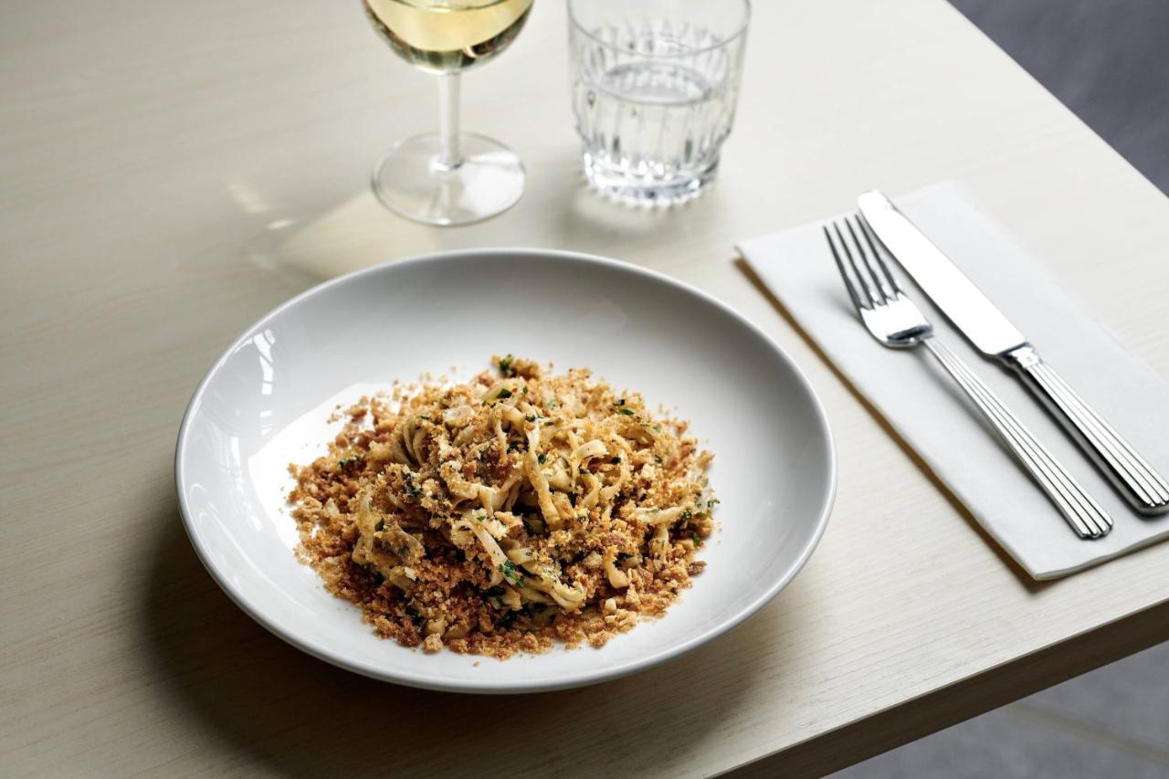 Midnight Hotel, Autograph Collection Canberra Zewnętrze zdjęcie A plate of pasta