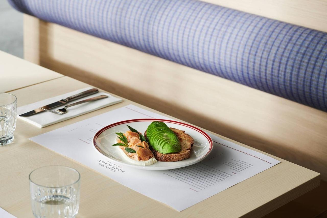 Midnight Hotel, Autograph Collection Canberra Zewnętrze zdjęcie Avocado on toast at The Garrison, 2016